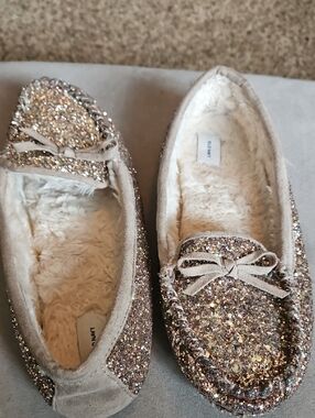 Old Navy Glitter Bow Moccasin Slippers - Gold Glitter